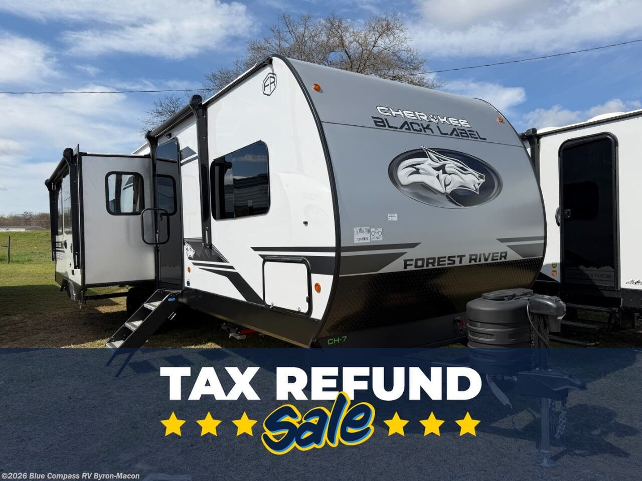 New 2026 Forest River Cherokee Wolf Den Black Label 273XLKBL available in Byron, Georgia