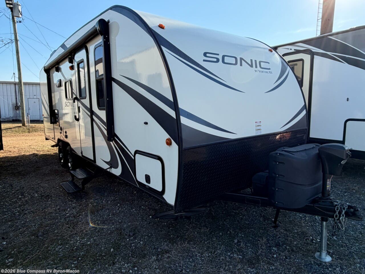 Used 2017 Venture RV Sonic SN220VRB available in Byron, Georgia