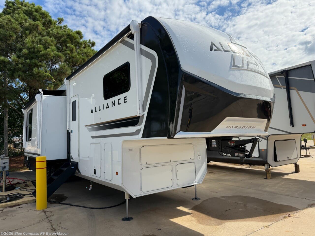 New 2027 Alliance RV Paradigm 395DS available in Byron, Georgia