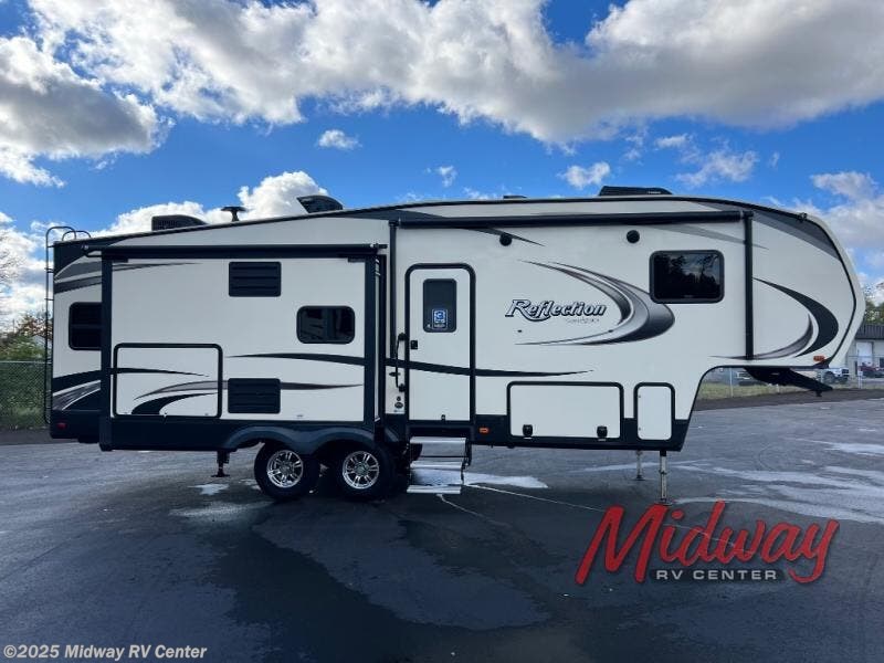 Used 2018 Grand Design Reflection 29RS available in Grand Rapids, Michigan