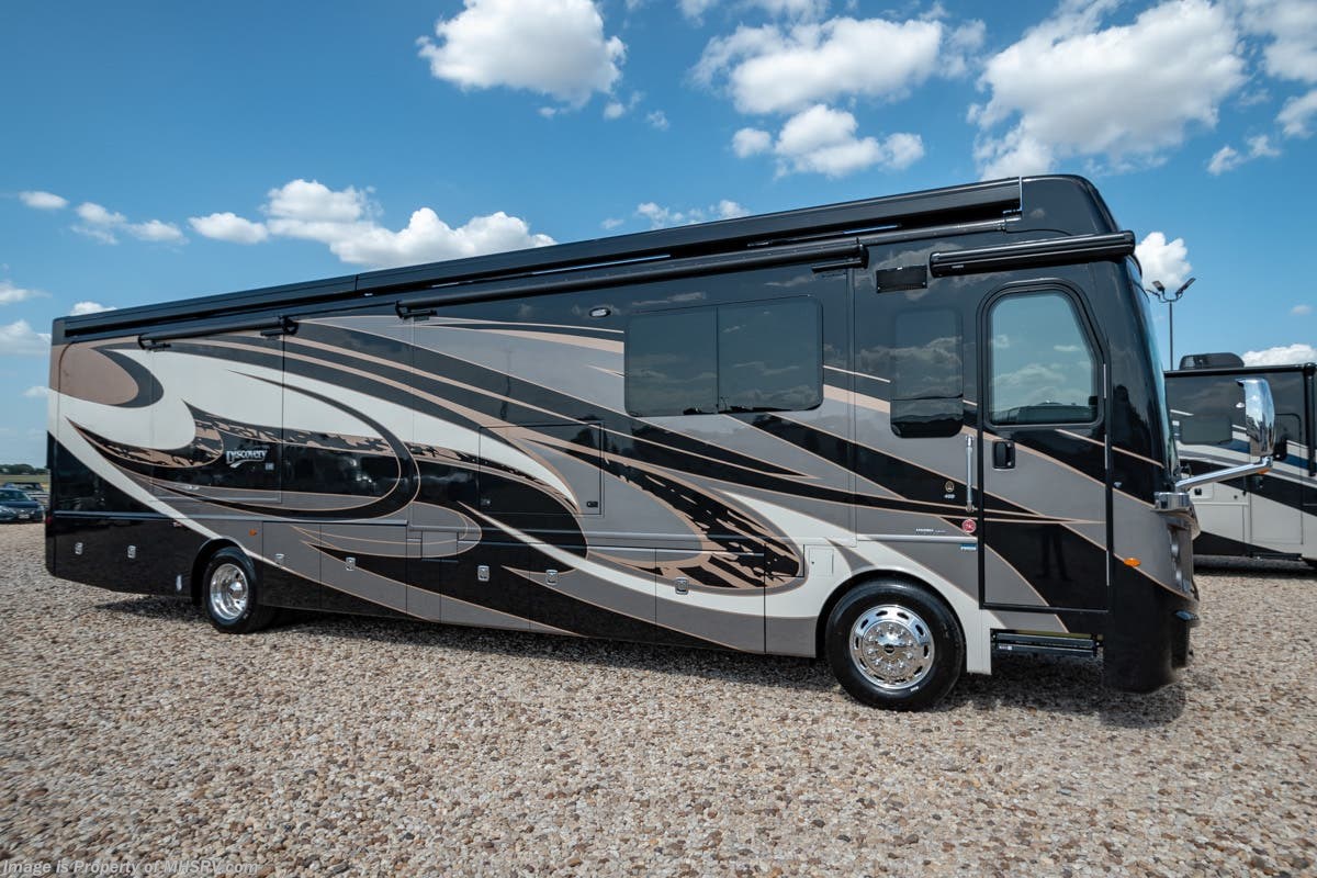 New 2019 Fleetwood Discovery LXE 40D Bath & 1/2 RV for Sale W/ Aqua Hot. Tech Pkg available in Alvarado, Texas