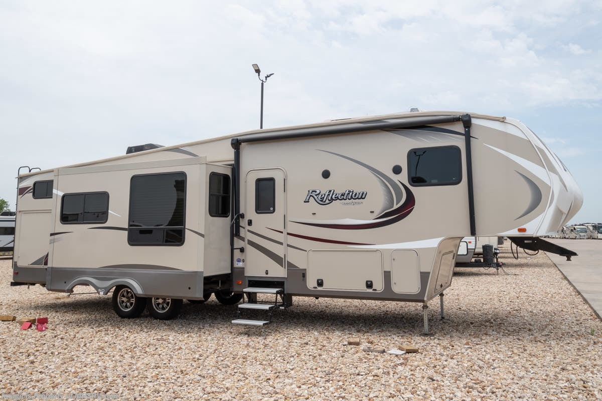 2015 Grand Design Reflection 323BHS Bunk Model W/ Theater Seats, Ext.  Kitchen #18987 - For Sale in Alvarado, TX