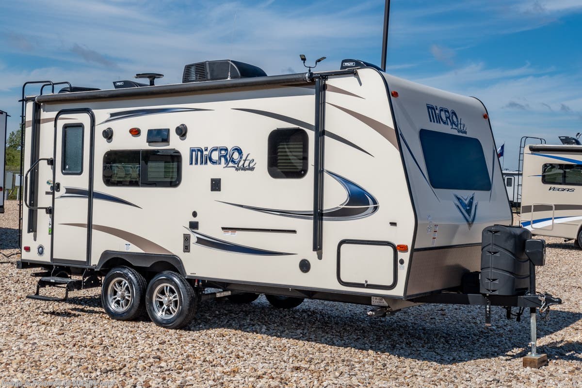 Used 2017 Forest River Flagstaff Micro Lite 21FBRS Travel Trailer RV for Sale @ MHSRV available in Alvarado, Texas