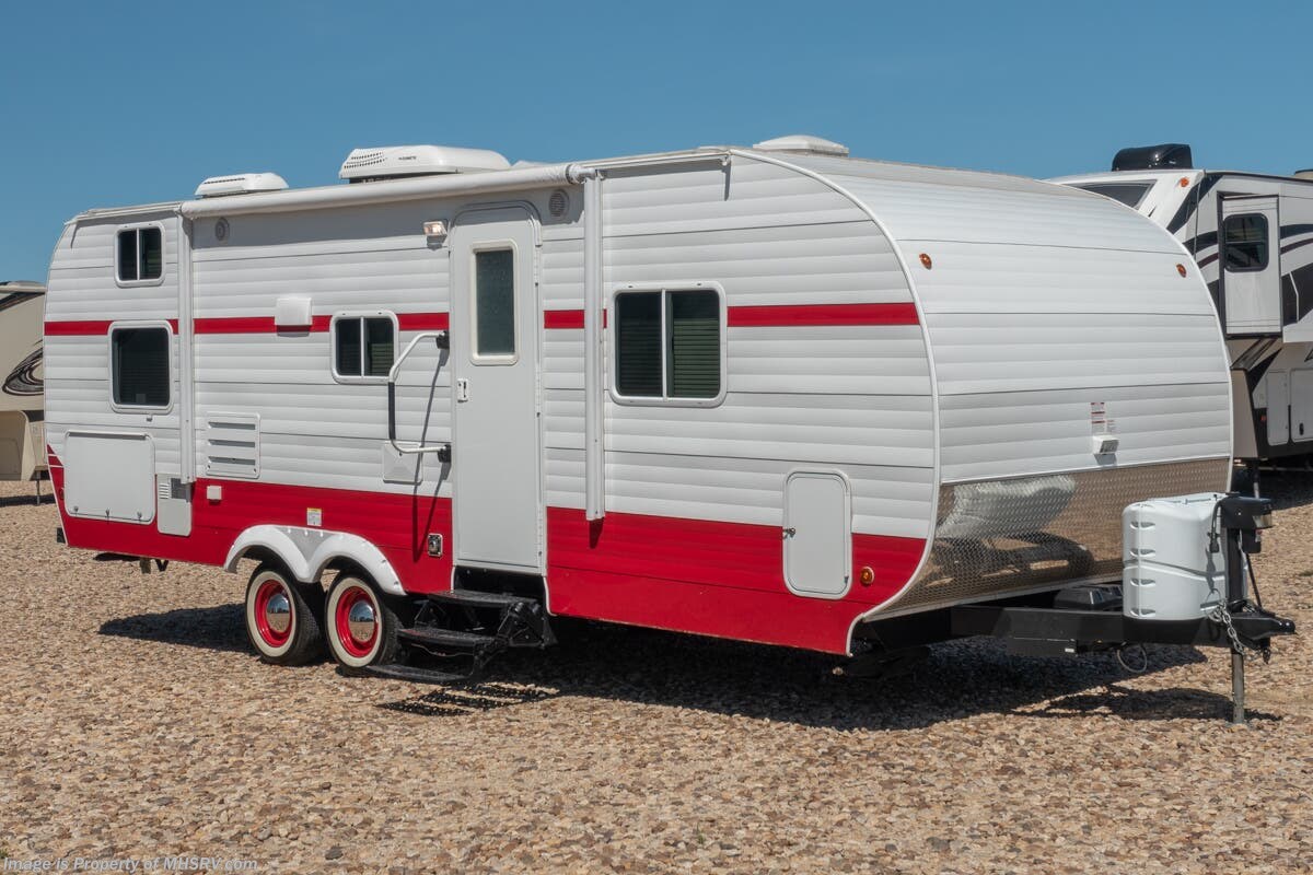 Used 2019 Riverside  Retro 265BH available in Alvarado, Texas