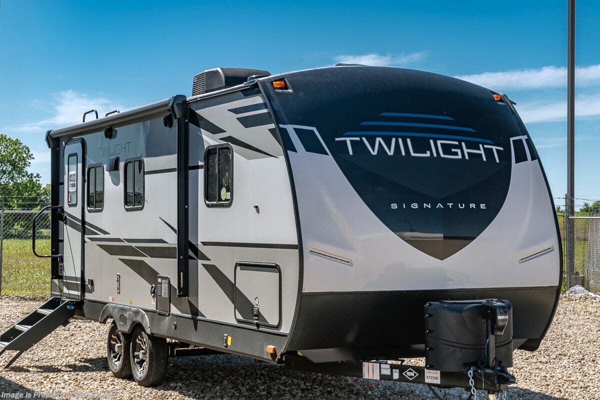 New 2021 Thor Motor Coach Twilight TWS 2100 available in Alvarado, Texas