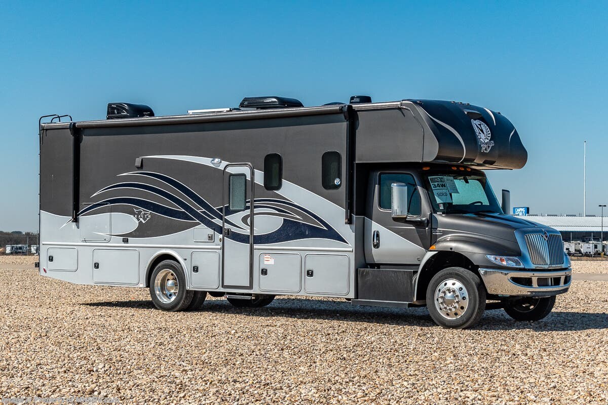 New 2022 Nexus Wraith 34W available in Alvarado, Texas