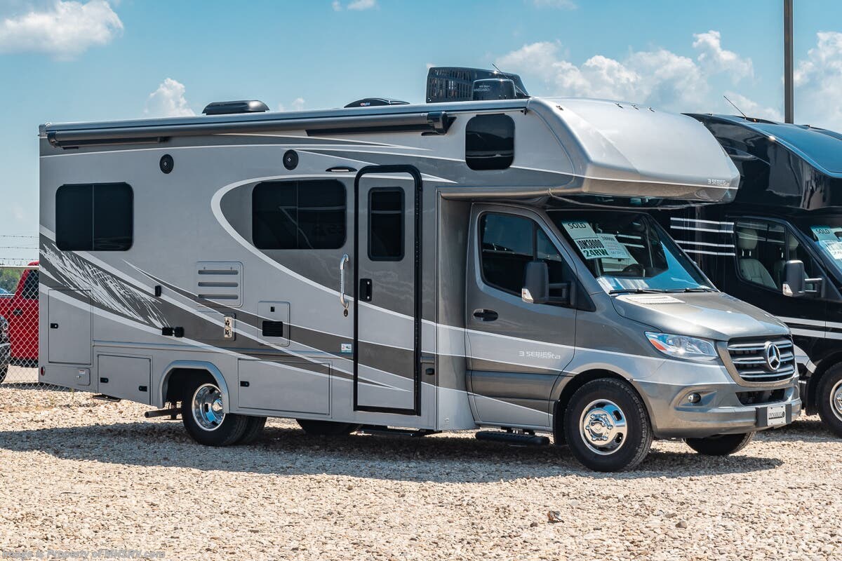 New 2022 Dynamax Corp Isata 3 Series 24RW available in Alvarado, Texas