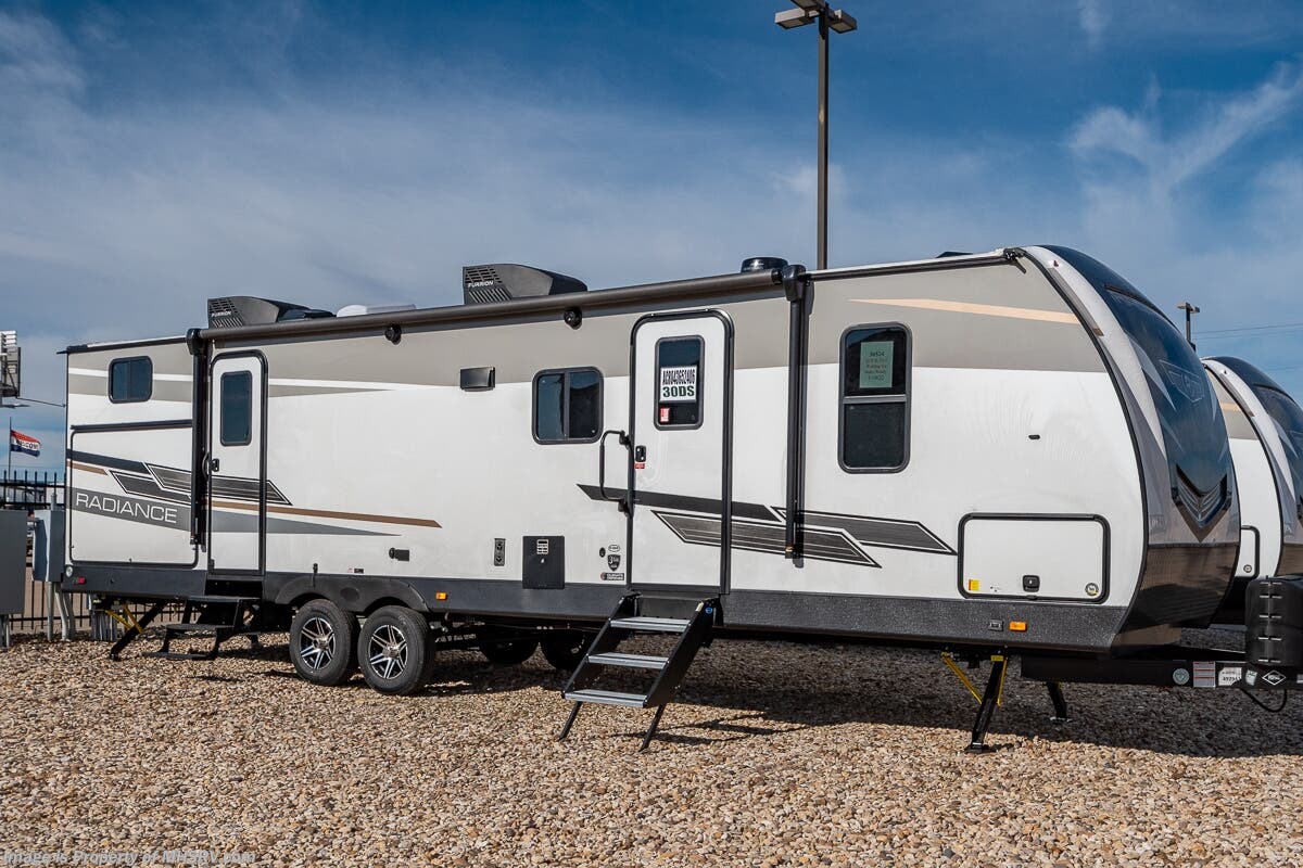 New 2022 Cruiser RV Radiance 30DS available in Alvarado, Texas