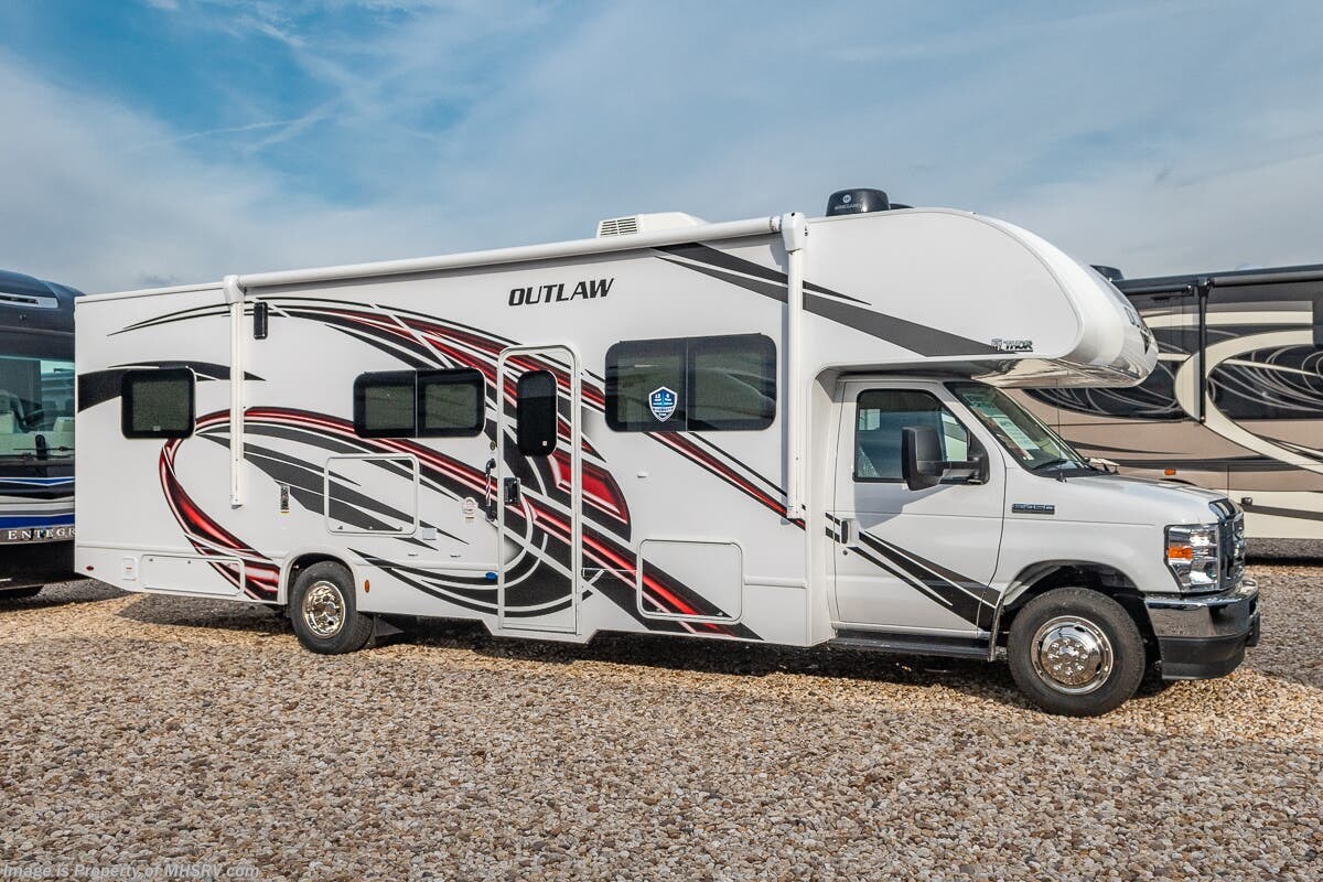 New 2023 Thor Motor Coach Outlaw 29J available in Alvarado, Texas