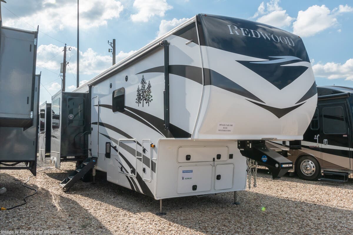 Used 2021 CrossRoads Redwood RW4150RD available in Alvarado, Texas