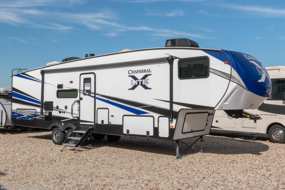Used 2019 Forest River  Chaparral 295X available in Alvarado, Texas