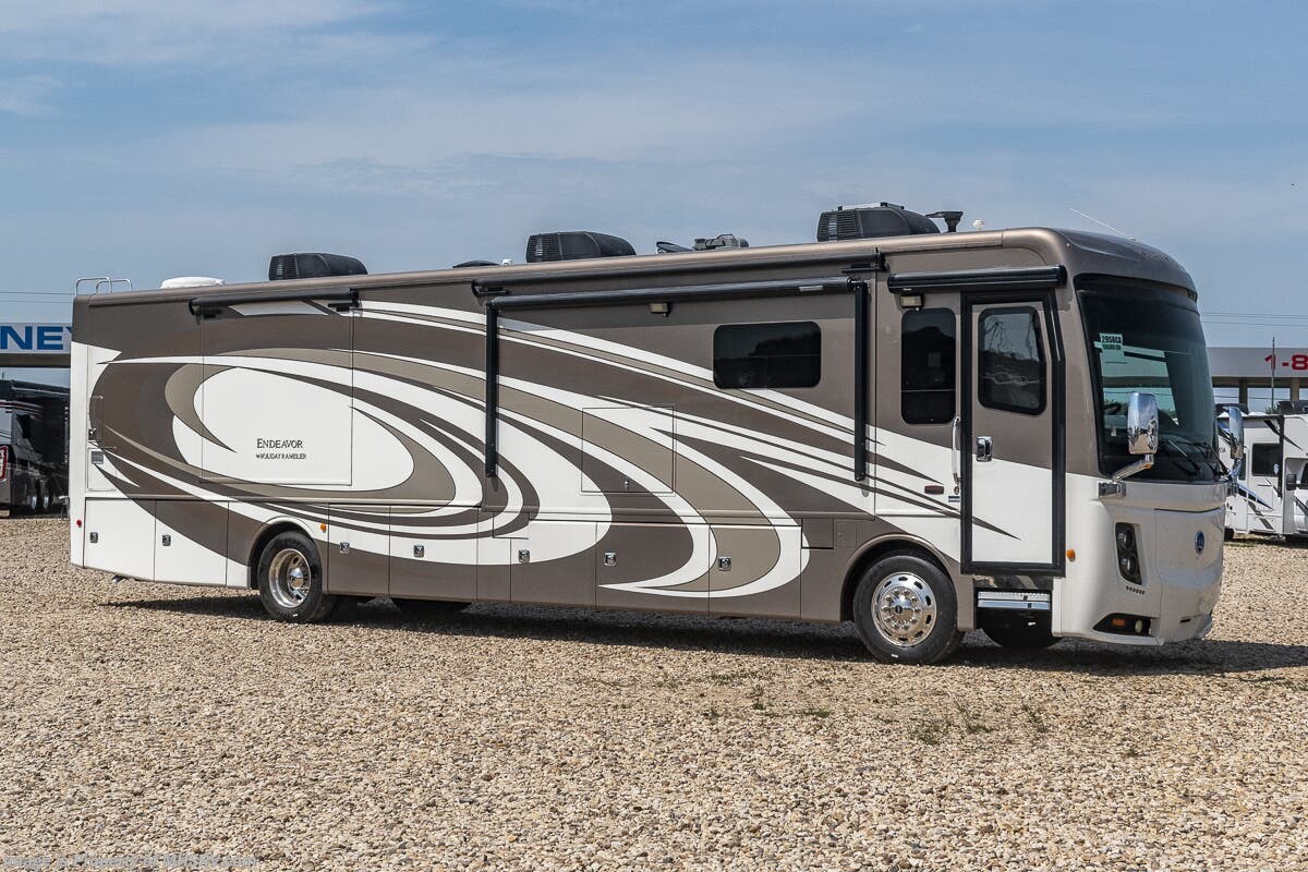 Used 2016 Holiday Rambler Endeavor 40DP available in Alvarado, Texas