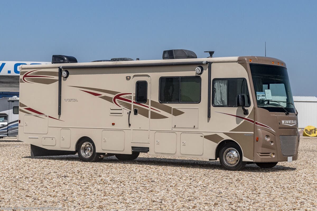 Used 2016  Winnebago Vista 31BE by Winnebago from Motor Home Specialist in Alvarado, TX