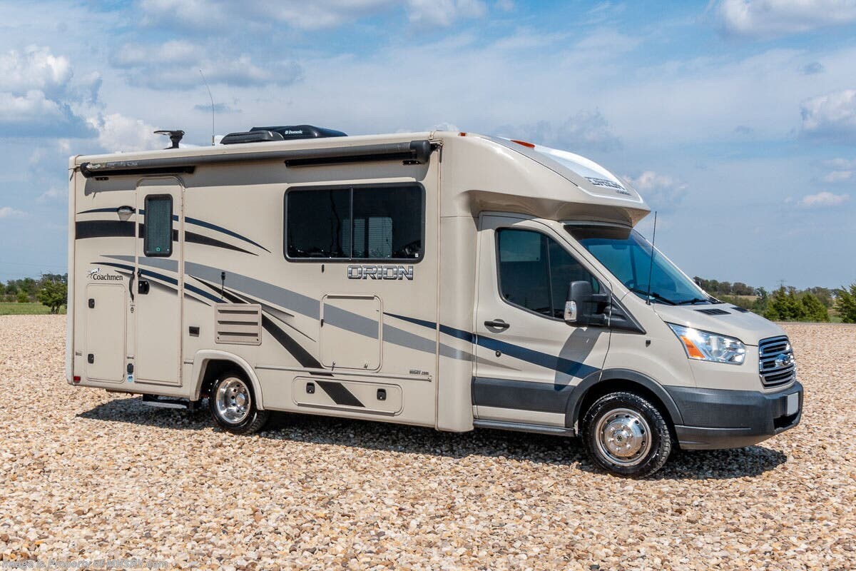 Used 2017  Coachmen Orion T24RB by Coachmen from Motor Home Specialist in Alvarado, TX