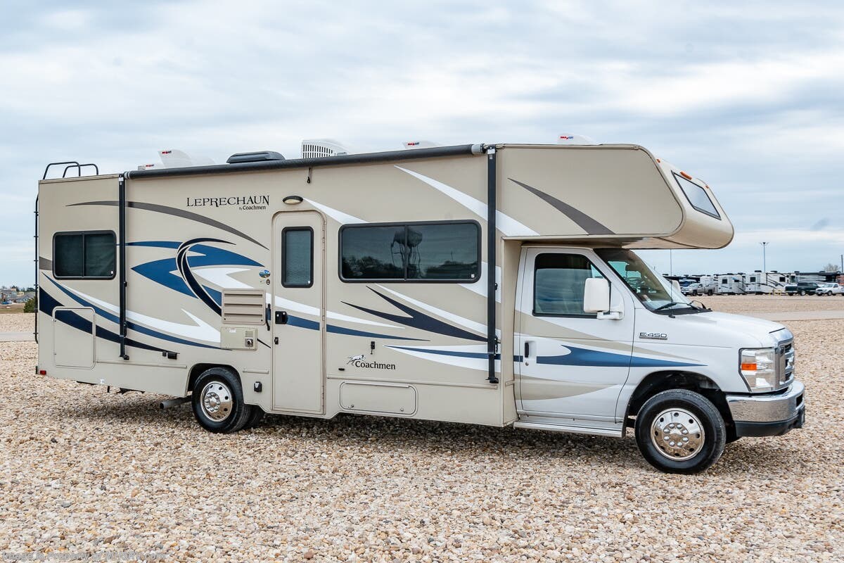 Used 2016  Coachmen Leprechaun 260QB by Coachmen from Motor Home Specialist in Alvarado, TX