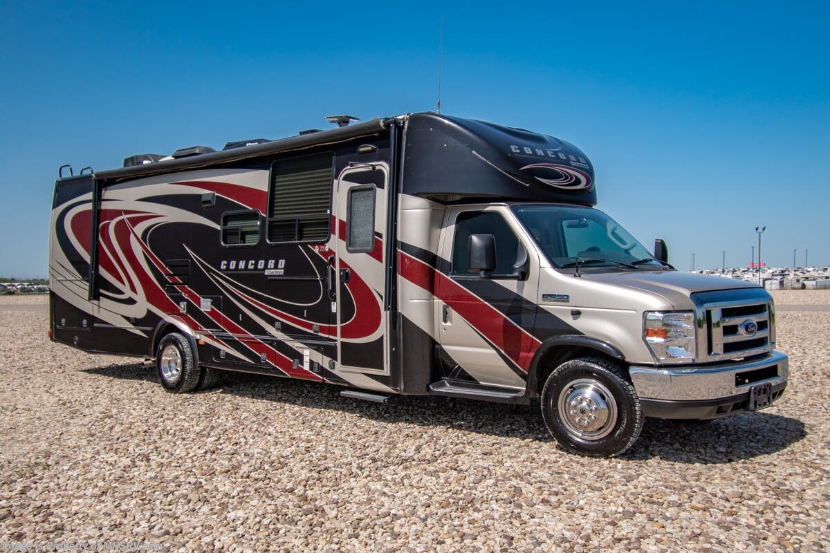 Used 2017  Coachmen Concord 300DS by Coachmen from Motor Home Specialist in Alvarado, TX