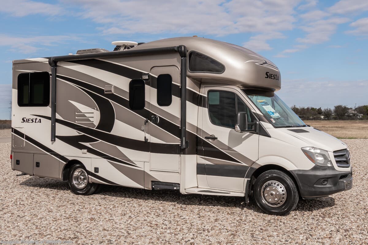 Used 2015 Thor Motor Coach Siesta 24SR available in Alvarado, Texas