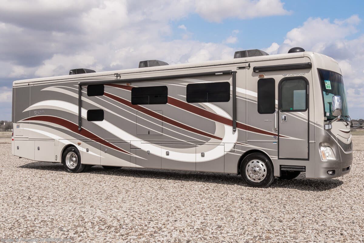 Used 2015 Fleetwood Discovery 40G available in Alvarado, Texas