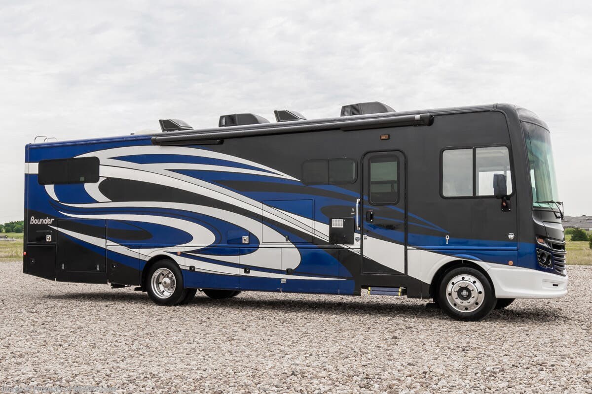 Used 2018 Fleetwood Bounder 36D available in Alvarado, Texas