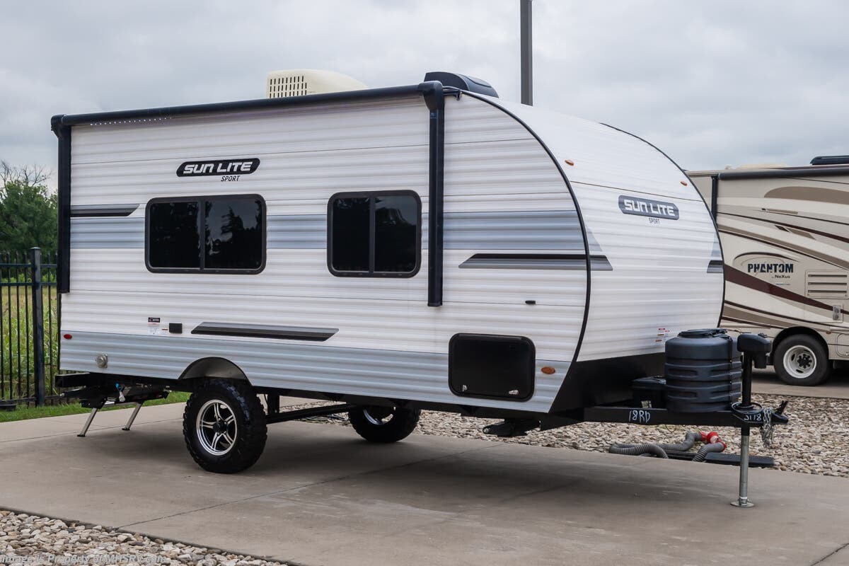 Used 2025 Sunset Park RV Sun Lite 18RD available in Alvarado, Texas