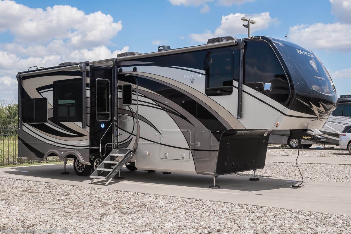 Used 2022 Vanleigh Beacon 34RLB available in Alvarado, Texas
