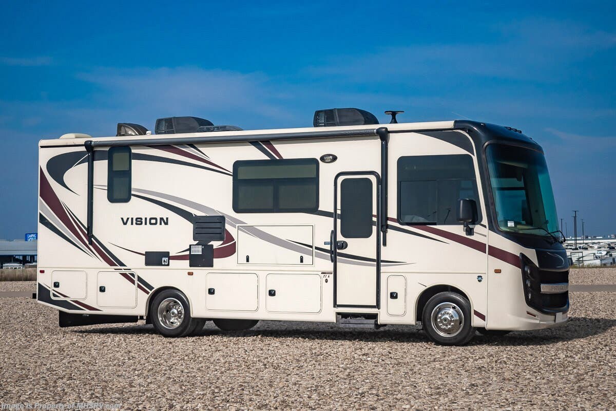 Used 2020  Entegra Coach Vision 27A by Entegra Coach from Motor Home Specialist in Alvarado, TX