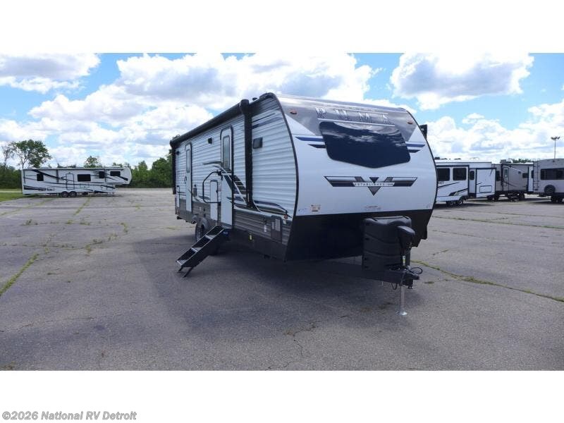 New 2023 Palomino Puma 26FKDS available in Belleville, Michigan