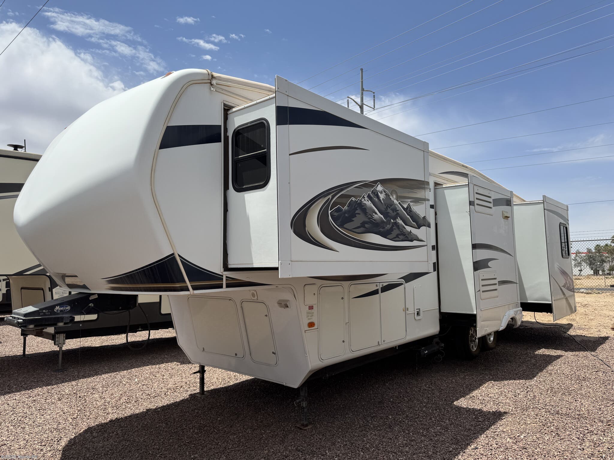 Used 2010 Keystone Montana Hickory 3400RL available in Casa Grande, Arizona