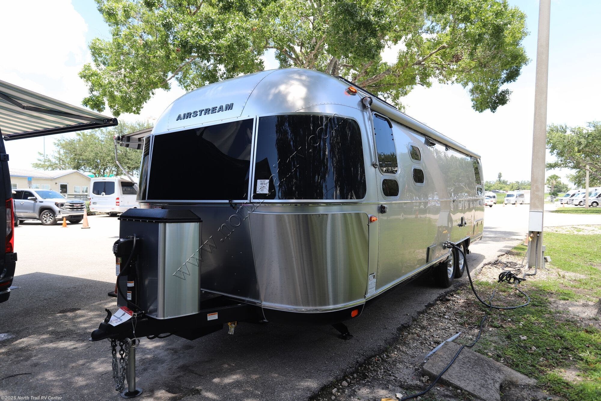 New 2025 Airstream Classic 28RBT available in Fort Myers, Florida