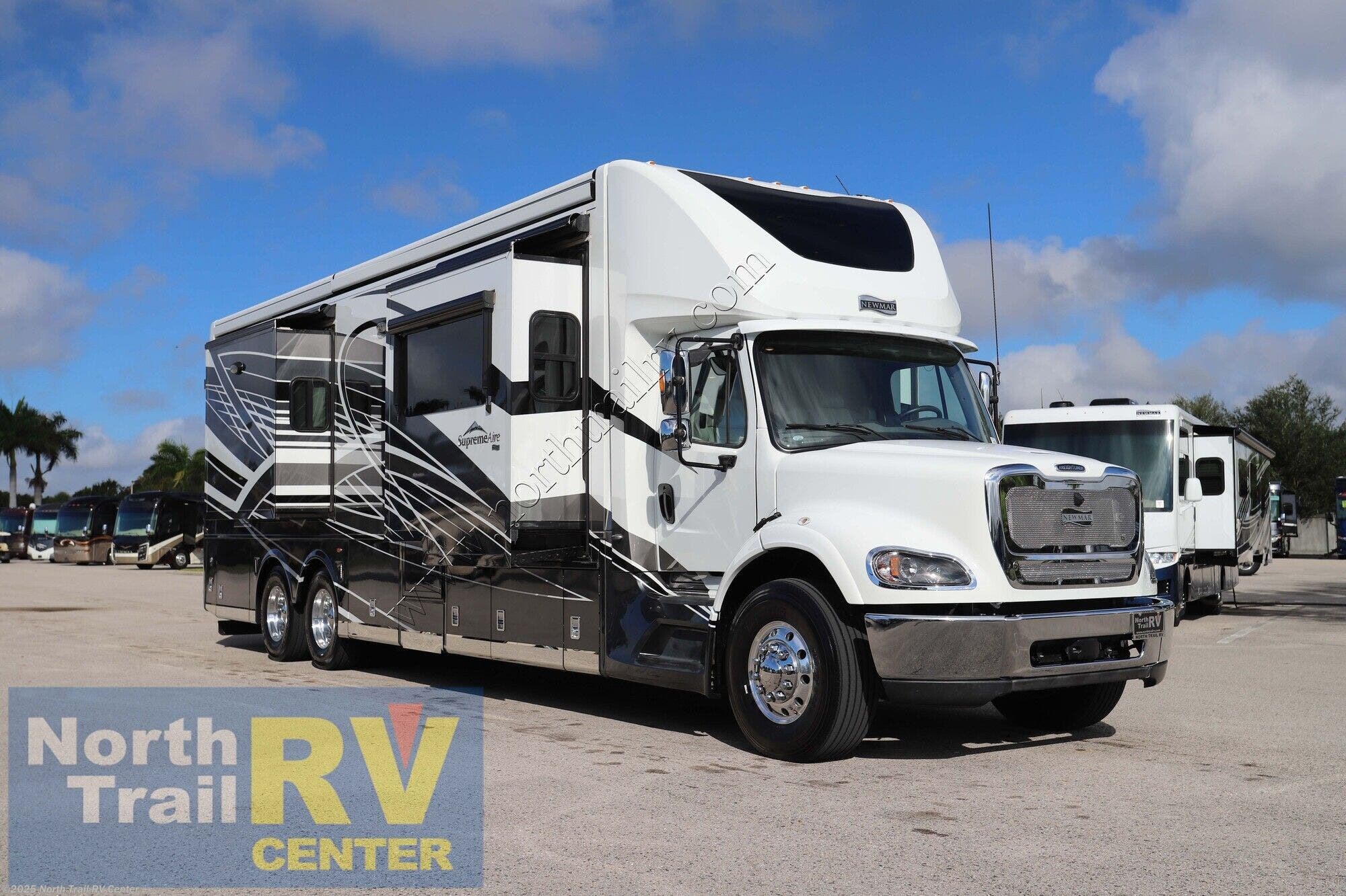 Used 2023 Newmar Supreme Aire 4051 available in Fort Myers, Florida