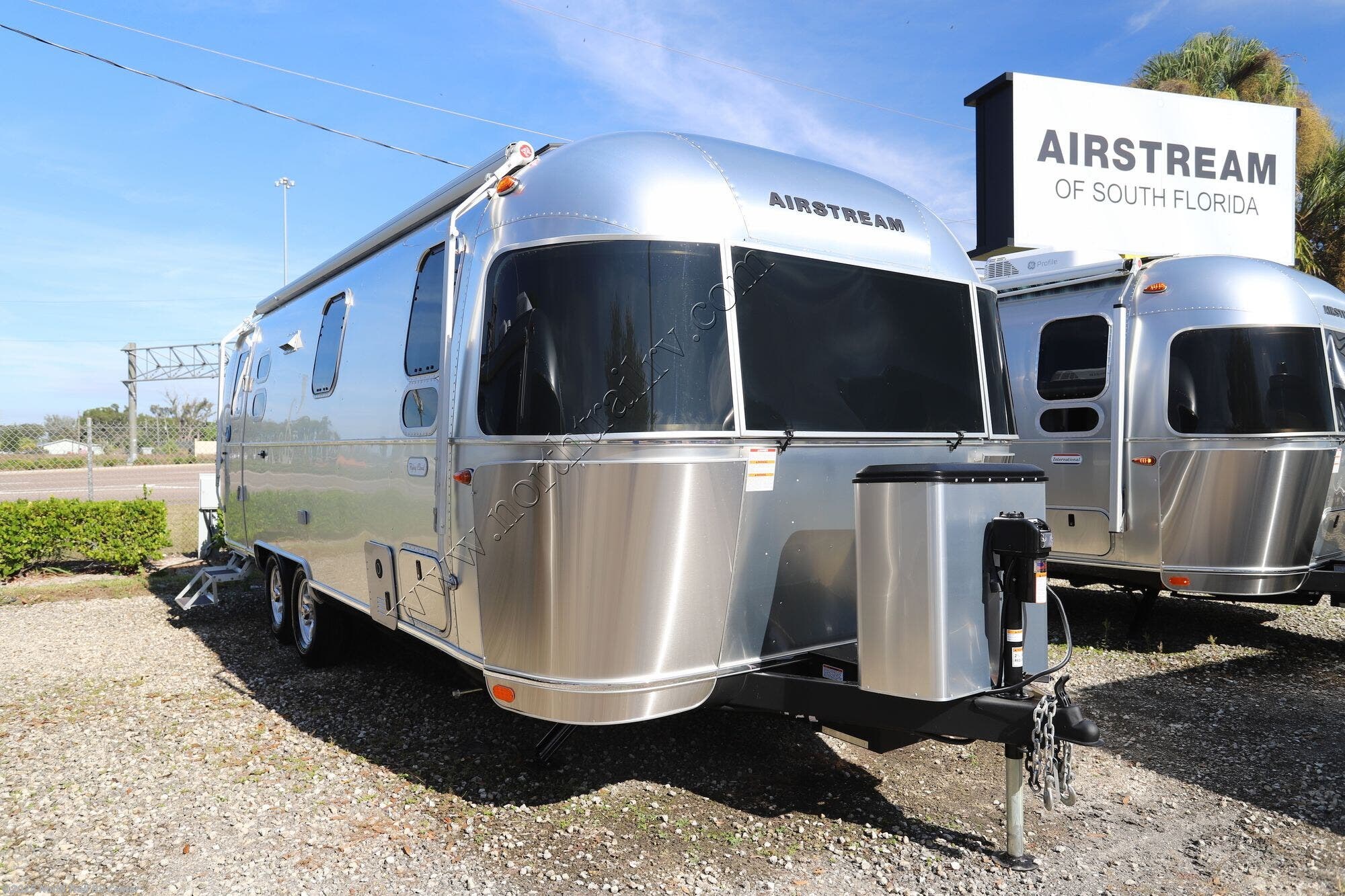 New 2026 Airstream Flying Cloud 25FB available in Fort Myers, Florida
