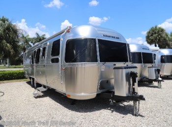 Used 2021 Airstream Flying Cloud 30FB BUNK available in Fort Myers, Florida