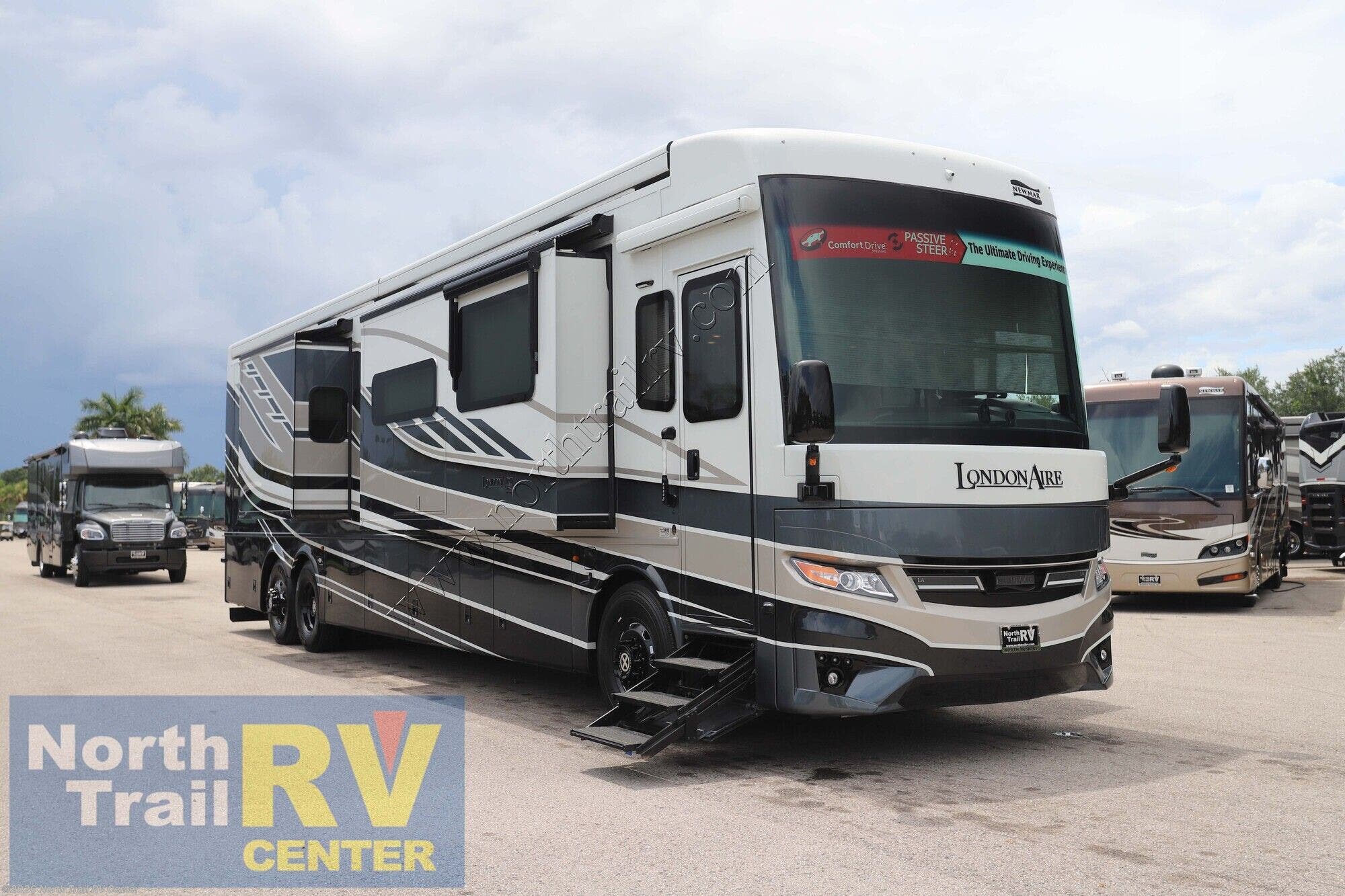 New 2027 Newmar London Aire 4551 available in Fort Myers, Florida