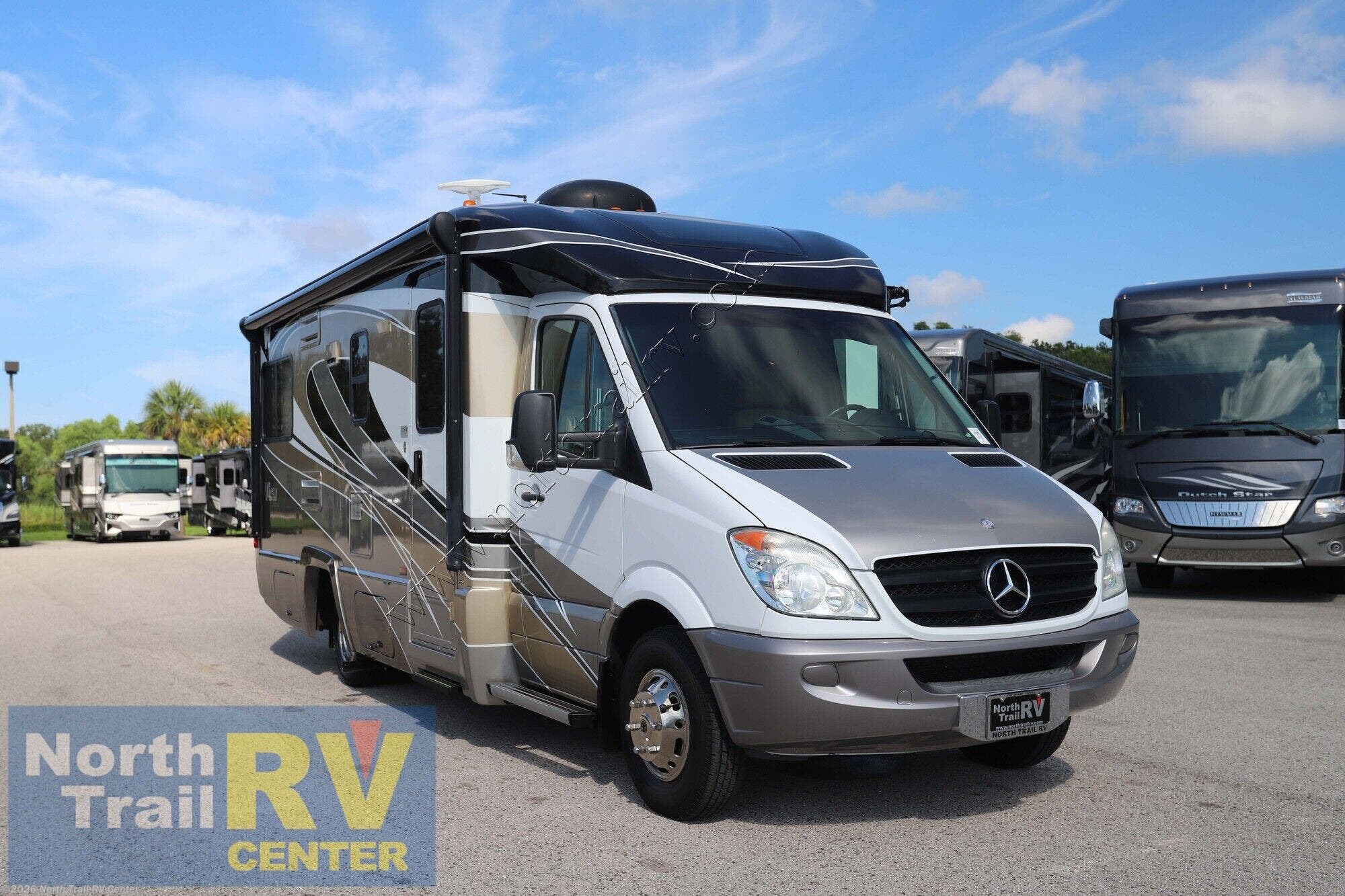 Used 2012  Winnebago View Profile 24G by Winnebago from North Trail RV Center in Fort Myers, FL