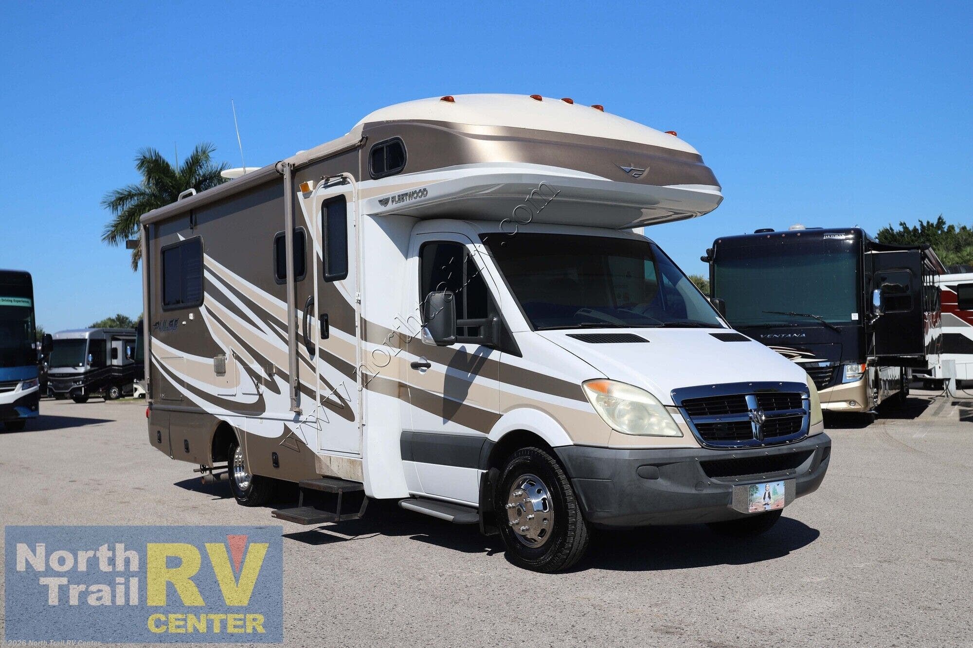 Used 2009  Fleetwood Pulse 24D by Fleetwood from North Trail RV Center in Fort Myers, FL