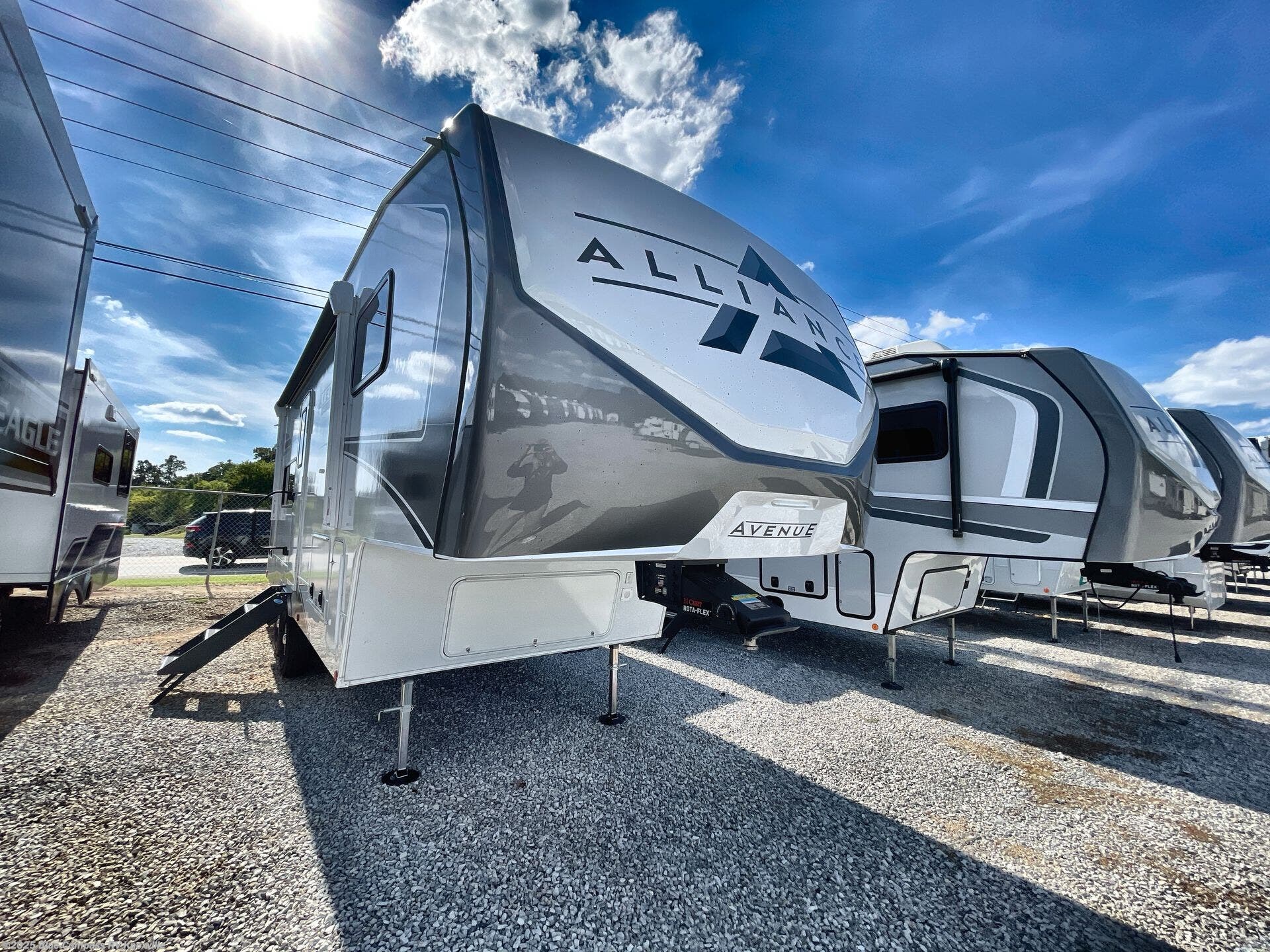 New 2026 Alliance RV Avenue All-Access 23ML available in Louisville, Tennessee