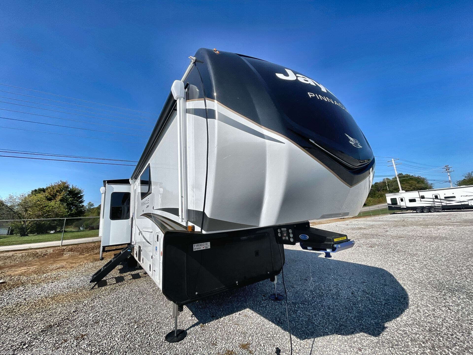 New 2026 Jayco Pinnacle 38FBRK available in Louisville, Tennessee