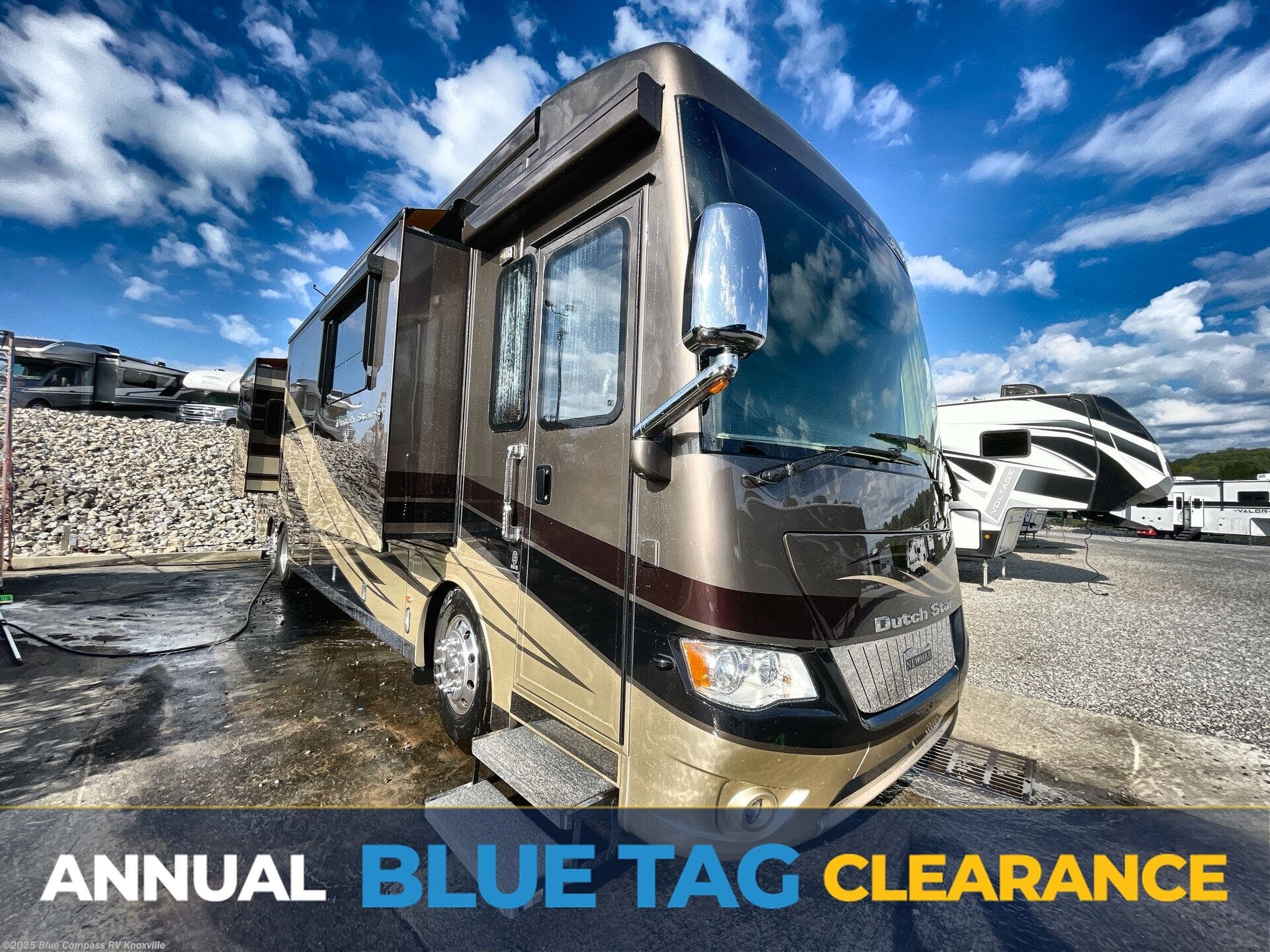 Used 2018 Newmar Dutch Star 4018 available in Louisville, Tennessee