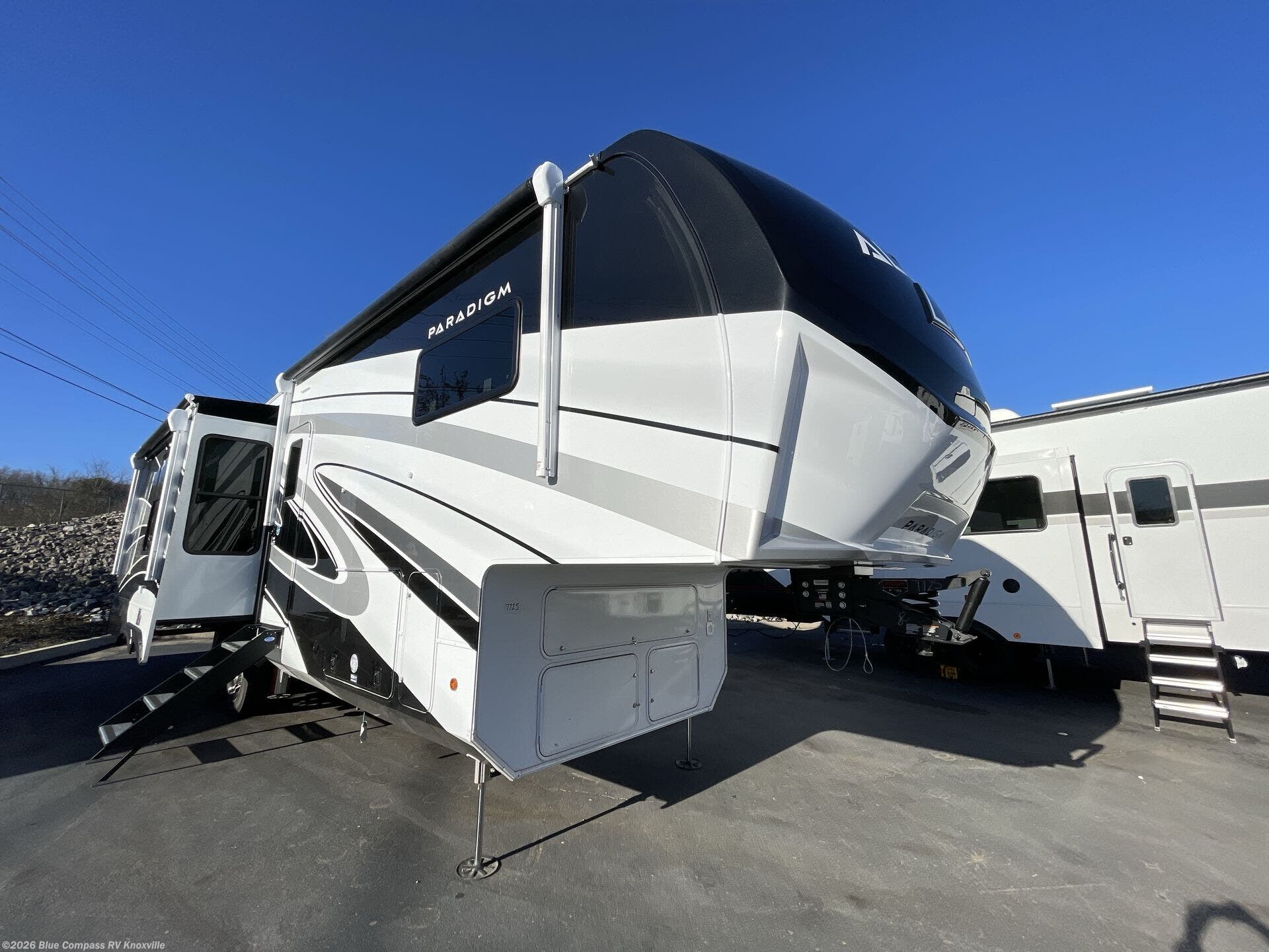 New 2026 Alliance RV Paradigm 312RK available in Louisville, Tennessee