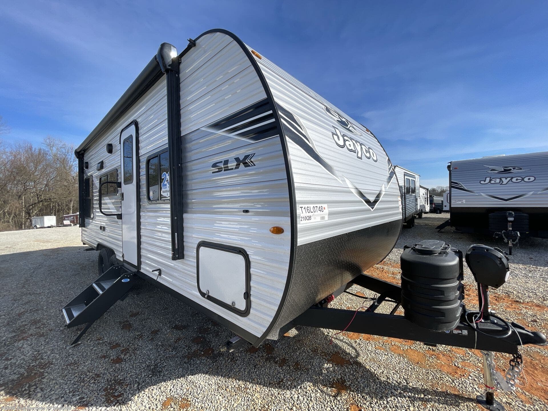 New 2026 Jayco Jay Flight SLX 210QB available in Louisville, Tennessee