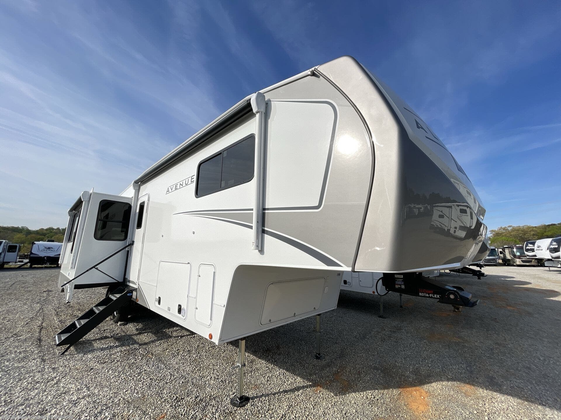 New 2026 Alliance RV Avenue 32RLS available in Louisville, Tennessee