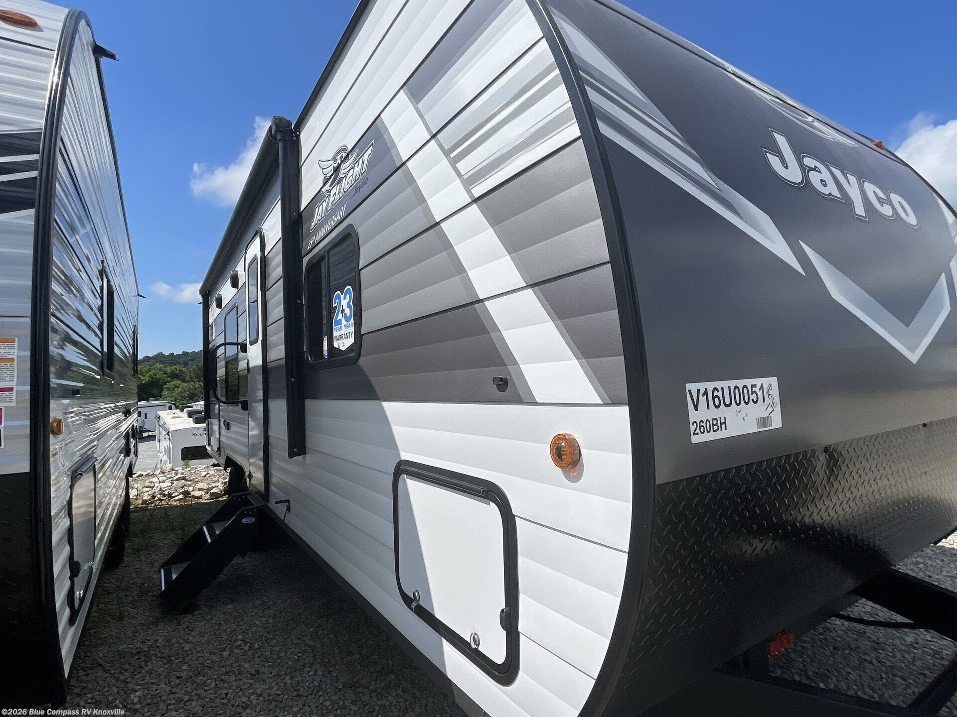 New 2027 Jayco Jay Flight SLX 260BH available in Louisville, Tennessee