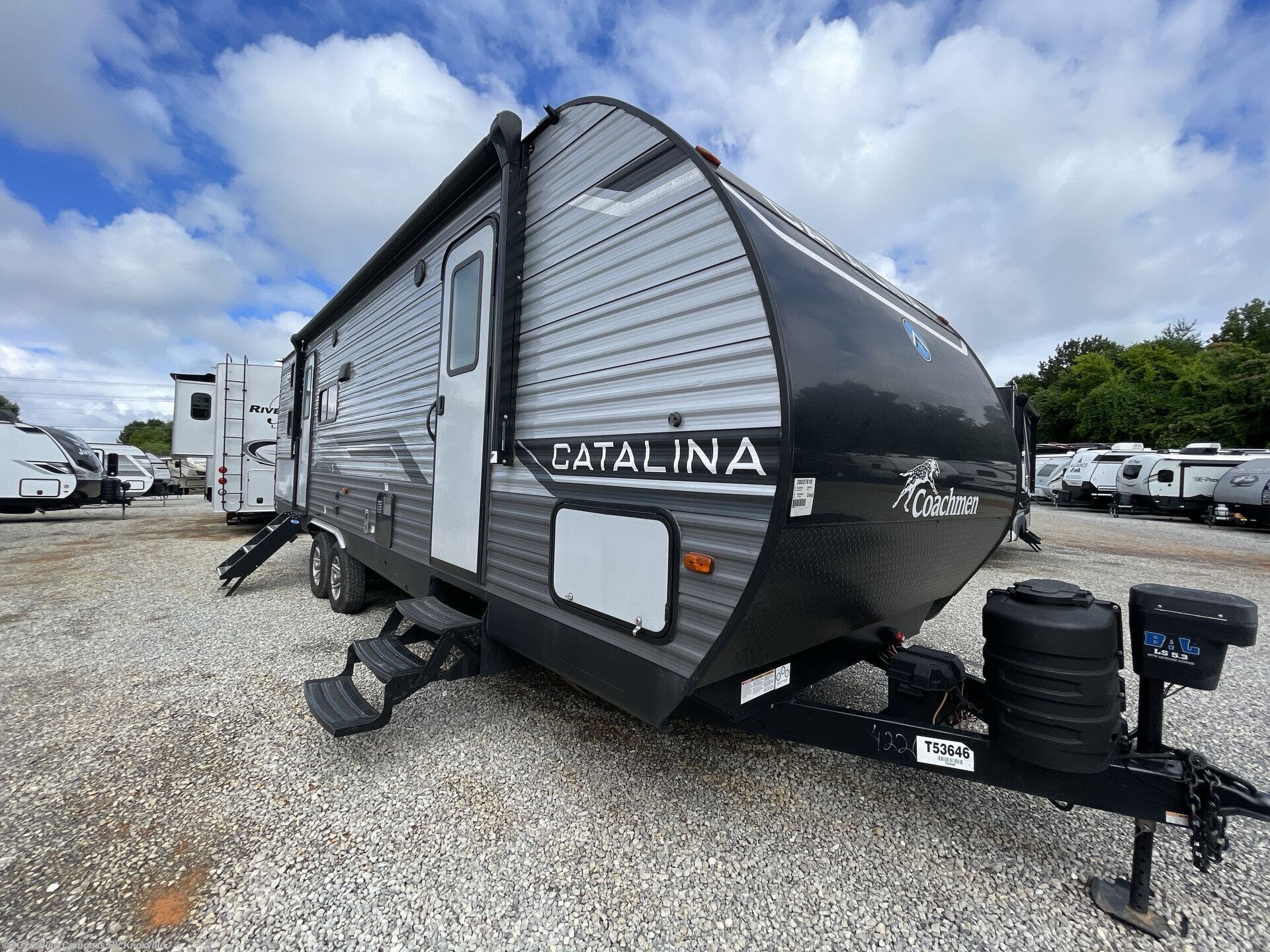 Used 2024 Coachmen Catalina Legacy Edition 263BHSCK available in Louisville, Tennessee