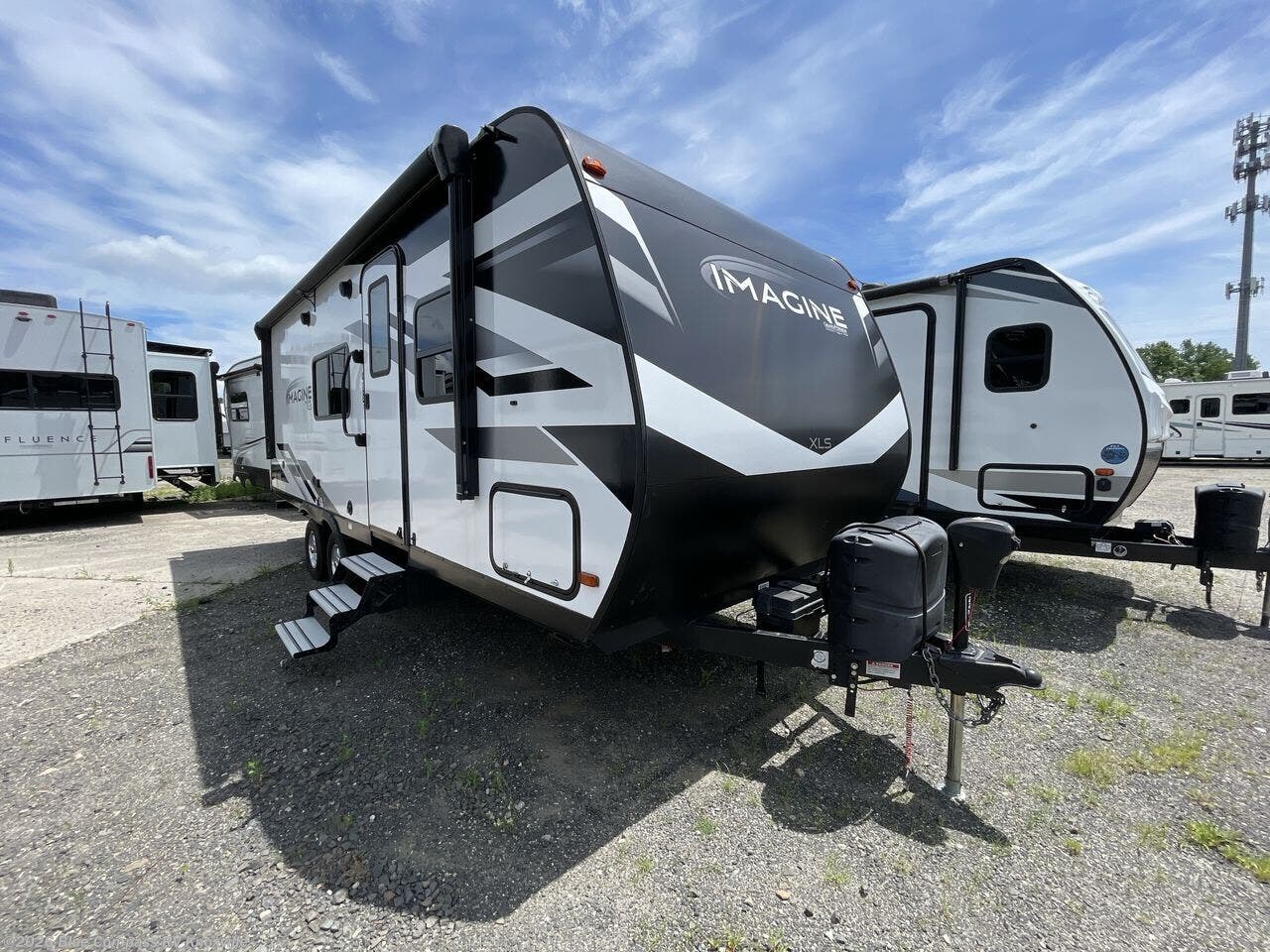 Used 2022  Grand Design Imagine 22MLE by Grand Design from Blue Compass RV Knoxville in Louisville, TN