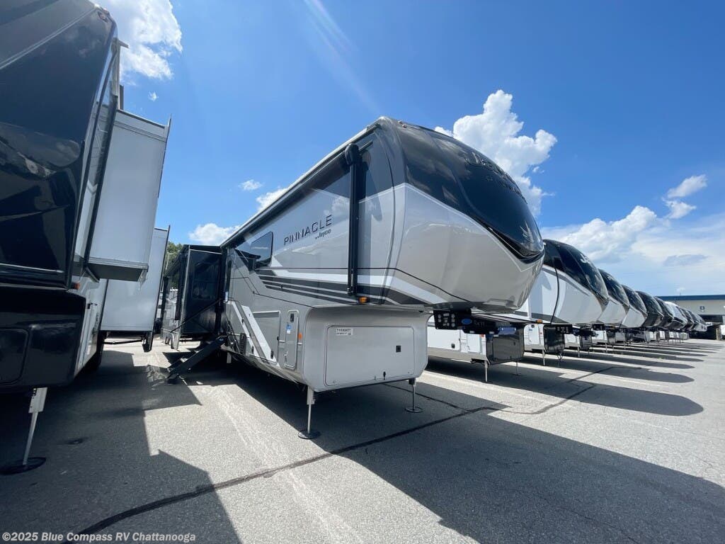 New 2025 Jayco Pinnacle 38FBRK available in Ringgold, Georgia