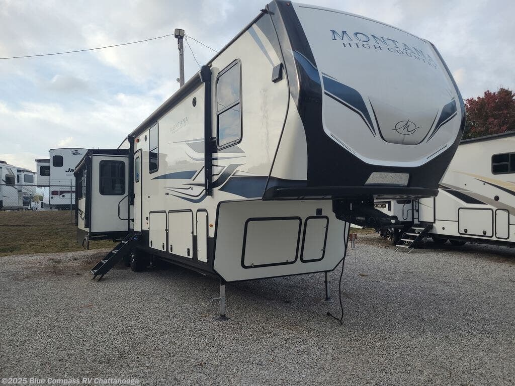 Used 2022 Keystone Montana 3855BR available in Ringgold, Georgia