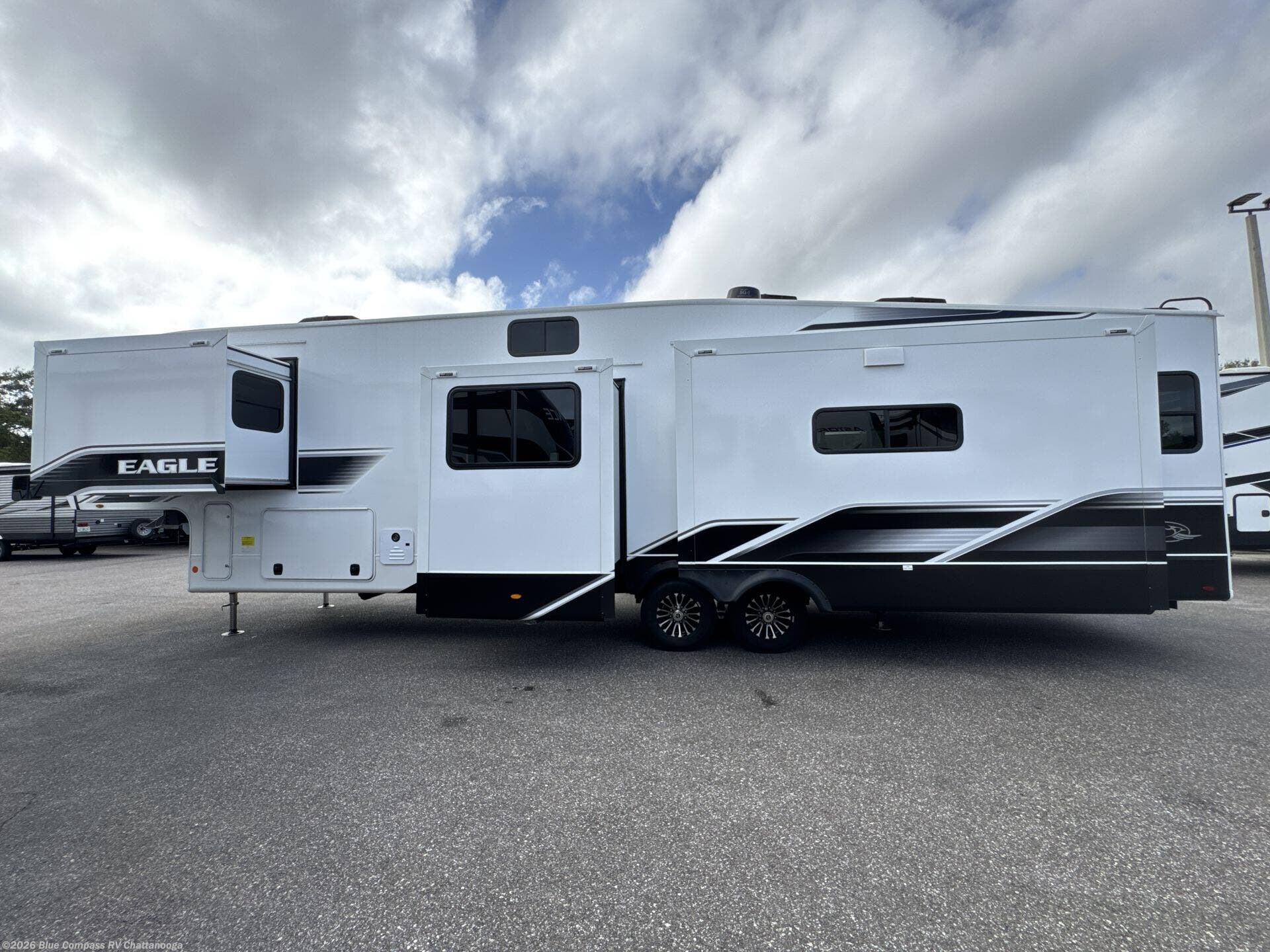 New 2026 Jayco Eagle 355MBQS available in Ringgold, Georgia