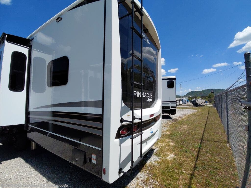 New 2026 Jayco Pinnacle 38FBRK available in Ringgold, Georgia