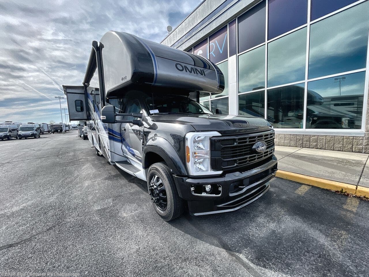 New 2027 Thor Motor Coach Omni Trail X32 available in Ringgold, Georgia