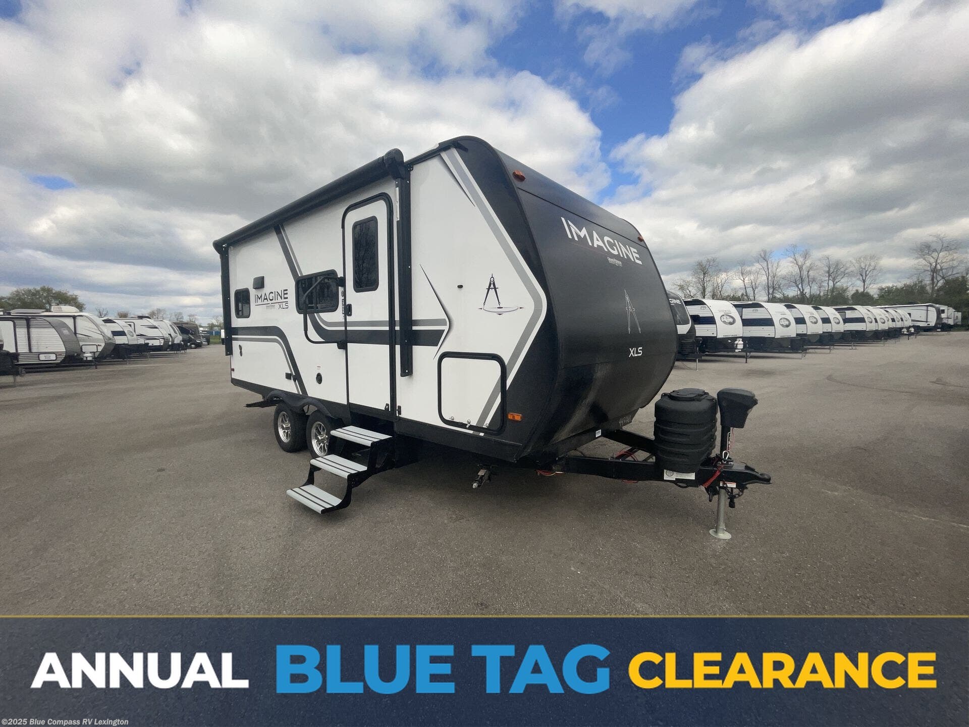 New 2025 Grand Design Imagine XLS 17MKE available in Georgetown, Kentucky